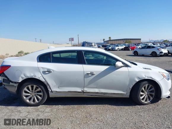 2015 Buick LaCrosse Leather with VIN 1G4GB5G33FF298132, listed as a IAAI auction lot 42101088 with 150,701 mi miles. Bid and sale history available at carsss.com. Image 13.