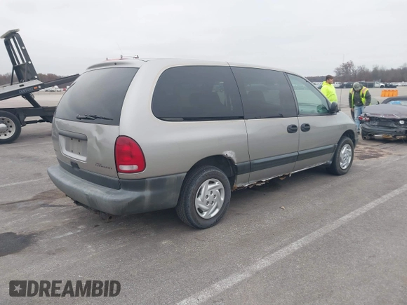 1996 Dodge Caravan Sport with VIN 2B4GP4436TR674232, listed as a IAAI auction lot 40867647 with Not Provided miles and . Bid and sale history available at carsss.com. Image 4.