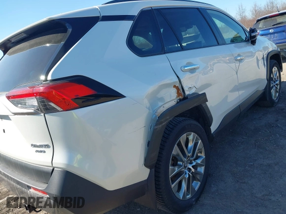 2019 Toyota RAV4 Limited with VIN JTMN1RFV1KD517037, listed as a IAAI auction lot 41844316 with 66,961 mi miles. Bid and sale history available at carsss.com. Image 12.