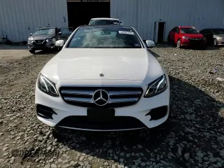 2019 Mercedes-Benz E 300 with VIN WDDZF4KB9KA520910, listed as a Copart auction lot 54697765 with 69,324 mi miles and Salvage title. Bid and sale history available at DreamBid. Image 14.