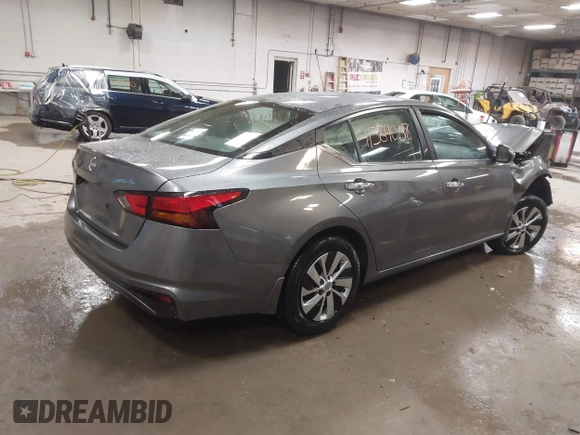 2023 Nissan Altima S with VIN 1N4BL4BV7PN322654, listed as a IAAI auction lot 41384008 with 37,561 mi miles and . Bid and sale history available at DreamBid. Image 4.
