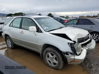2000 Lexus RX 300 with VIN JT6HF10U6Y0132967, listed as a Copart auction lot 82452084 with 206,616 mi miles and Salvage Title. Bid and sale history available at carsss.com. Image 4.