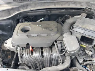 2017 Hyundai Santa Fe 2.4L with VIN 5NMZUDLB0HH037142, listed as a IAAI auction lot 42323880 with 87,396 mi miles and . Bid and sale history available at DreamBid. Image 10.