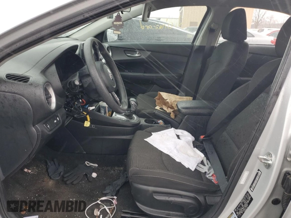 2020 Kia Forte LXS with VIN 3KPF24AD0LE187832, listed as a Copart auction lot 47939575 with 0 mi miles and Salvage Title. Bid and sale history available at carsss.com. Image 7.
