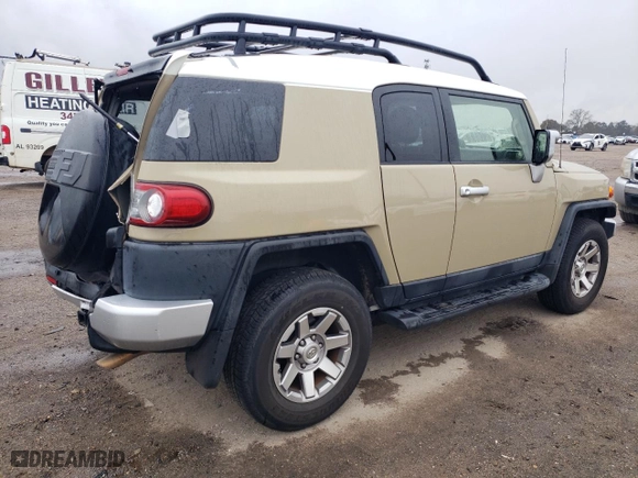 2014 Toyota FJ Cruiser with VIN JTEBU4BF8EK179580, listed as a Copart auction lot 43576235 with 161,413 mi miles and Salvage Title. Bid and sale history available at carsss.com. Image 3.