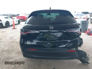 2023 Honda HR-V LX с VIN 3CZRZ1H31PM738778, выставлен на аукционе IAAI как лот 42353944 с пробегом 22 531 миль миль и . История ставок и продаж доступна на DreamBid. Изображение 17.