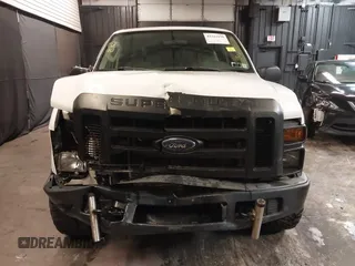 2008 Ford F-250 XL with VIN 1FTSX21518EE05308, listed as a IAAI auction lot 42322159 with 218,626 mi miles and . Bid and sale history available at DreamBid. Image 13.