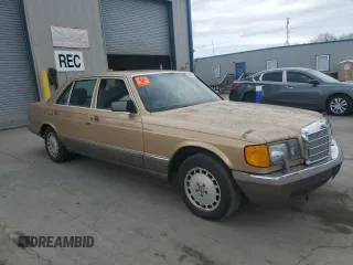 1987 Mercedes-Benz 300 SDL z VIN WDBCB25DXHA360279, wystawiony jako Copart lot #54090275 z przebiegiem 168 242 mil mil oraz Czysty tytuł • Clean title. Historia ofert i sprzedaży dostępna na DreamBid. Obrazek 4.
