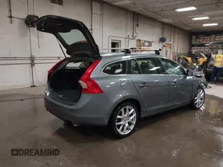 2016 Volvo V60 T5 Premier with VIN YV1612SK8G1311644, listed as a IAAI auction lot 41203569 with 96,242 mi miles. Bid and sale history available at carsss.com. Image 4.