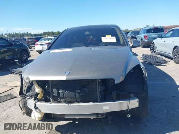 2012 Mercedes-Benz R 350 with VIN 4JGCB5HEXCA146176, listed as a IAAI auction lot 41442159 with 120,922 mi miles and . Bid and sale history available at DreamBid. Image 6.