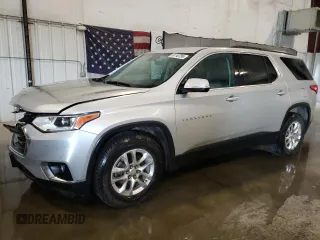 2019 Chevrolet Traverse LT Cloth with VIN 1GNEVGKW3KJ211988, listed as a Copart auction lot 61743754 with 121,679 mi miles and Salvage Title. Bid and sale history available at carsss.com. Image 1.