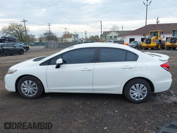 2013 Honda Civic LX z VIN 2HGFB2F5XDH569072, wystawiony jako IAAI lot #42122963 z przebiegiem 160 207 mil mil oraz . Historia ofert i sprzedaży dostępna na DreamBid. Obrazek 14.