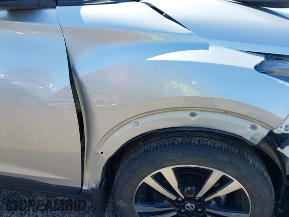 2020 Nissan Kicks SV with VIN 3N1CP5CV7LL545281, listed as a IAAI auction lot 42136872 with 11,458 mi miles. Bid and sale history available at carsss.com. Image 17.