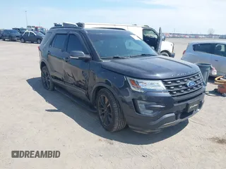 2017 Ford Explorer XLT z VIN 1FM5K8D8XHGA86463, wystawiony jako IAAI lot #42043922 z przebiegiem 83 025 mil mil oraz . Historia ofert i sprzedaży dostępna na DreamBid. Obrazek 1.