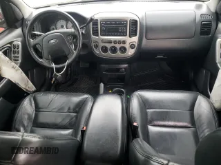 2003 Ford Escape Limited with VIN 1FMCU94113KE19584, listed as a Copart auction lot 80127324 with 267,202 mi miles and Salvage Title. Bid and sale history available at carsss.com. Image 8.