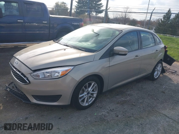 2015 Ford Focus SE with VIN 1FADP3F22FL384125, listed as a IAAI auction lot 40746333 with 53,530 mi miles. Bid and sale history available at carsss.com. Image 17.