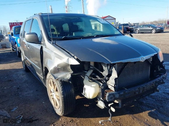 2010 Chrysler Town & Country Touring with VIN 2A4RR5D19AR298644, listed as a IAAI auction lot 41804796 with 206,439 mi miles. Bid and sale history available at carsss.com. Image 1.