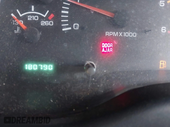 2000 Dodge Dakota with VIN 1B7GL22X2YS648337, listed as a IAAI auction lot 42100658 with 180,790 mi miles. Bid and sale history available at carsss.com. Image 7.
