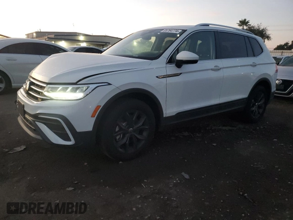 2024 Volkswagen Tiguan SE с VIN 3VVMB7AX2RM052032, выставлен на аукционе Copart как лот 85764774 с пробегом 11 763 миль миль и Списание • Salvage title. История ставок и продаж доступна на DreamBid. Изображение 1.