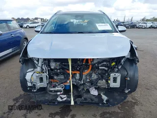 2021 Kia Niro LX with VIN KNDCB3LC2M5472028, listed as a IAAI auction lot 40884859 with 19,985 mi miles. Bid and sale history available at carsss.com. Image 6.