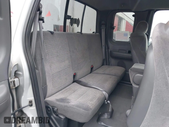 2002 Ford F-150 XL with VIN 2FTRX18W02CA59160, listed as a IAAI auction lot 41610058 with 190,608 mi miles and . Bid and sale history available at DreamBid. Image 8.
