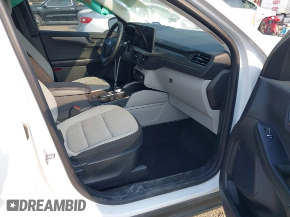 2024 Ford Escape Active с VIN 1FMCU0GN6RUA21360, выставлен на аукционе IAAI как лот 42295706 с пробегом 12 815 миль миль и . История ставок и продаж доступна на DreamBid. Изображение 5.