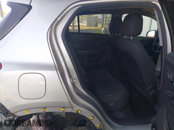 2020 Chevrolet Trax LS with VIN KL7CJKSB1LB024737, listed as a IAAI auction lot 42420879 with 41,480 mi miles and . Bid and sale history available at DreamBid. Image 8.