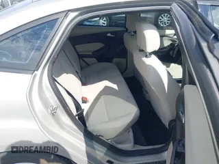2015 Ford Focus SE с VIN 1FADP3F26FL209022, выставлен на аукционе IAAI как лот 42070713 с пробегом 31 908 миль миль и . История ставок и продаж доступна на DreamBid. Изображение 8.