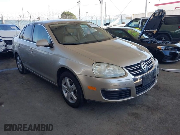 2006 Volkswagen Jetta Sedan 2.5L with VIN 3VWRG71K26M629564, listed as a IAAI auction lot 41997891 with 231,299 mi miles. Bid and sale history available at carsss.com. Image 1.