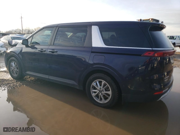 2024 Kia Carnival LX with VIN KNDNB4H39R6358004, listed as a Copart auction lot 84700334 with 43,944 mi miles and Salvage Title. Bid and sale history available at carsss.com. Image 2.