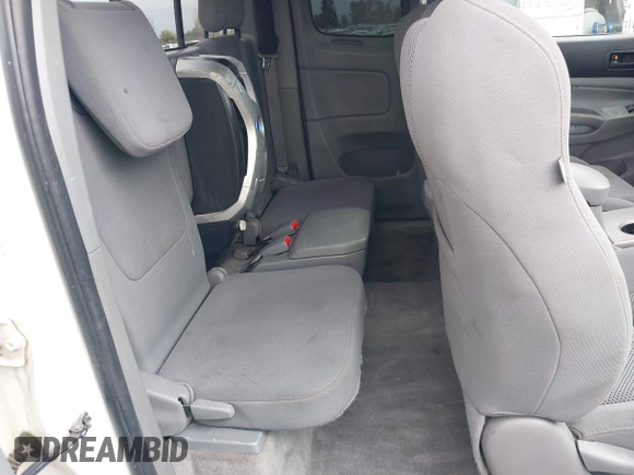 2010 Toyota Tacoma PreRunner with VIN 5TETU4GN0AZ697035, listed as a IAAI auction lot 41976215 with 231,757 mi miles and . Bid and sale history available at DreamBid. Image 8.