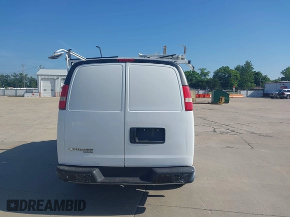 2014 Chevrolet Express Cargo with VIN 1GCWGFCA5E1121007, listed as a IAAI auction lot 42505878 with 178,916 mi miles and . Bid and sale history available at DreamBid. Image 16.