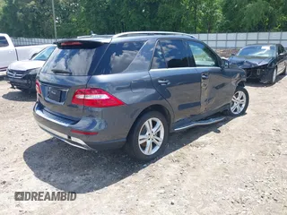 2015 Mercedes-Benz M 350 with VIN 4JGDA5JB7FA574881, listed as a IAAI auction lot 42246279 with 160,196 mi miles and . Bid and sale history available at DreamBid. Image 4.