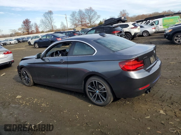 2020 BMW 2 Series 230i xDrive with VIN WBA2J3C07L7D96605, listed as a Copart auction lot 82123324 with 27,826 mi miles and Salvage Title. Bid and sale history available at carsss.com. Image 2.