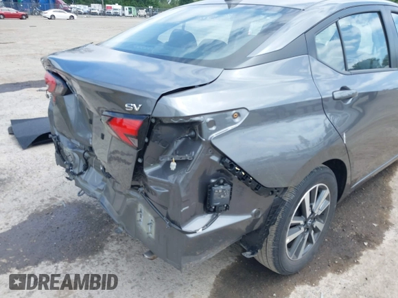 2024 Nissan Versa SV z VIN 3N1CN8EV6RL910272, wystawiony jako IAAI lot #42500325 z przebiegiem 8 343 mil mil oraz . Historia ofert i sprzedaży dostępna na DreamBid. Obrazek 19.