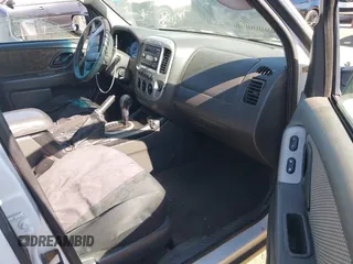 2006 Ford Escape Hybrid with VIN 1FMCU96H16KA61854, listed as a IAAI auction lot 42580035 with 264,173 mi miles and . Bid and sale history available at DreamBid. Image 5.