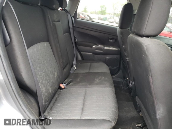 2021 Mitsubishi Outlander ES z VIN JA4ARUAU8MU023828, wystawiony jako Copart lot #54755025 z przebiegiem 91 864 mil mil oraz Szkoda całkowita • Salvage title. Historia ofert i sprzedaży dostępna na DreamBid. Obrazek 11.