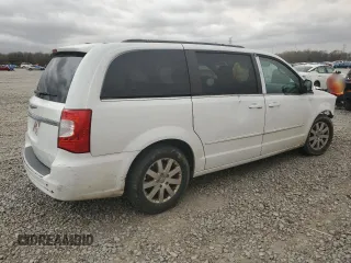 2015 Chrysler Town & Country LX with VIN 2C4RC1AG3FR675937, listed as a Copart auction lot 49652905 with 192,461 mi miles and Salvage Title. Bid and sale history available at carsss.com. Image 3.