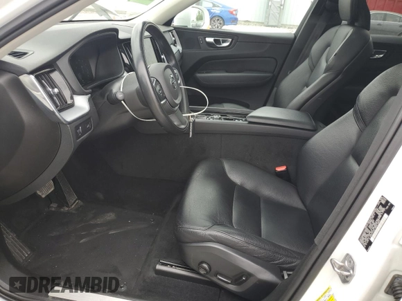 2020 Volvo XC60 Momentum z VIN YV4102RK4L1491415, wystawiony jako Copart lot #57133595 z przebiegiem 115 950 mil mil oraz Szkoda całkowita • Salvage title. Historia ofert i sprzedaży dostępna na DreamBid. Obrazek 7.