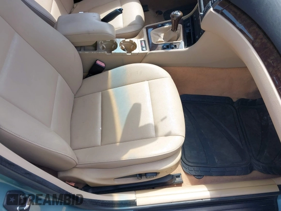 2003 BMW 3 Series 325i with VIN WBAEV33493PD00817, listed as a IAAI auction lot 42040620 with 204,067 mi miles and . Bid and sale history available at DreamBid. Image 5.