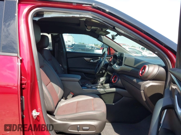 2024 Chevrolet Blazer RS с VIN 3GNKBERS2RS283650, выставлен на аукционе IAAI как лот 42205111 с пробегом 7 384 миль миль и . История ставок и продаж доступна на DreamBid. Изображение 5.