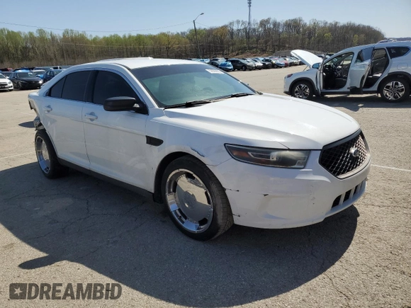 2015 Ford Police Interceptor with VIN 1FAHP2MK7FG124293, listed as a Copart auction lot 52503825 with 126,088 mi miles and Clean title. Bid and sale history available at DreamBid. Image 4.