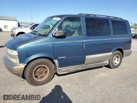 2002 Chevrolet Astro with VIN 1GNDM19X42B146444, listed as a Copart auction lot 81705144 with 178,695 mi miles and Clean Title. Bid and sale history available at carsss.com. Image 1.