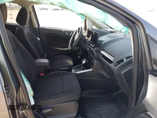 2020 Ford EcoSport SE with VIN MAJ3S2GE1LC333837, listed as a IAAI auction lot 41786054 with 28,134 mi miles. Bid and sale history available at carsss.com. Image 5.