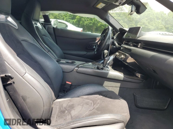 2021 Toyota GR Supra 3.0 with VIN WZ1DB0C00MW036931, listed as a Copart auction lot 65175964 with 32,592 mi miles and Salvage Title. Bid and sale history available at carsss.com. Image 10.