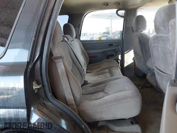 2006 Chevrolet Tahoe LS with VIN 1GNEC13V06J104296, listed as a IAAI auction lot 41697104 with 283,759 mi miles. Bid and sale history available at carsss.com. Image 8.