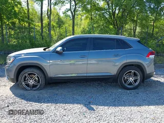 2020 Volkswagen Atlas S with VIN 1V2GC2CA6LC202509, listed as a IAAI auction lot 42388541 with 57,388 mi miles and . Bid and sale history available at DreamBid. Image 14.