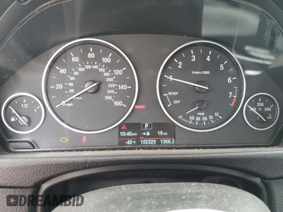 2016 BMW 3 Series 320i xDrive with VIN WBA8A3C50GK688201, listed as a Copart auction lot 85164134 with 132,325 mi miles and Clean Title. Bid and sale history available at DreamBid. Image 9.