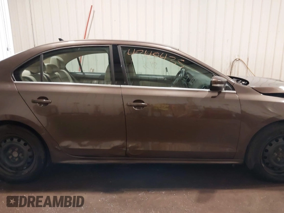 2014 Volkswagen Jetta TDI w/Premium with VIN 3VWLL7AJ1EM358214, listed as a IAAI auction lot 42148435 with 174,923 mi miles and . Bid and sale history available at DreamBid. Image 14.