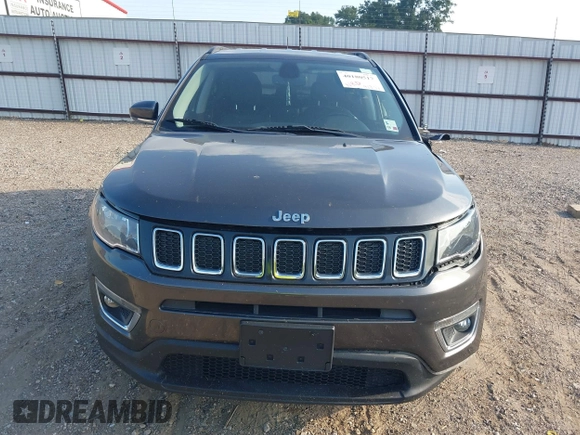 2020 Jeep Compass Limited z VIN 3C4NJCCB7LT170817, wystawiony jako IAAI lot #40180517 z przebiegiem 91 371 mil mil oraz . Historia ofert i sprzedaży dostępna na DreamBid. Obrazek 13.